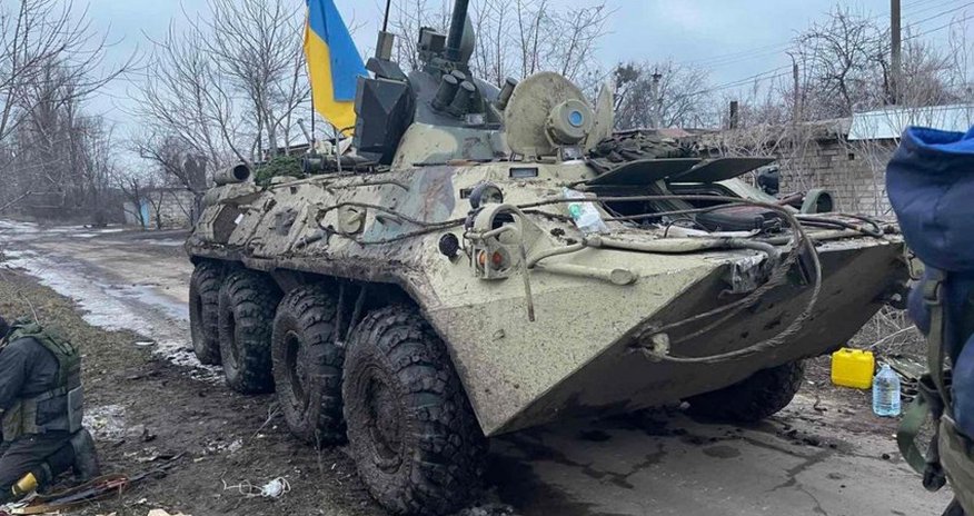 10 Ukrainian military, 9 civilians released as part of prisoner exchange 10 Ukrainian military, 9 civilians released as part of prisoner exchange