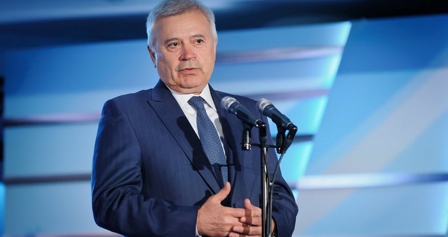 Vahid Ələkbərov istefa səbəbini AÇIQLADI Vahid Ələkbərov istefa səbəbini AÇIQLADI