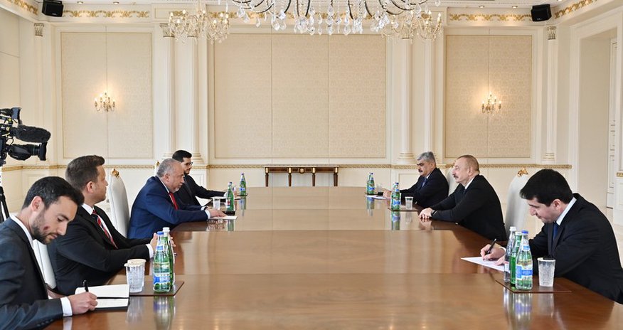 Prezident İlham Əliyev İsrailin maliyyə nazirini qəbul edib Prezident İlham Əliyev İsrailin maliyyə nazirini qəbul edib