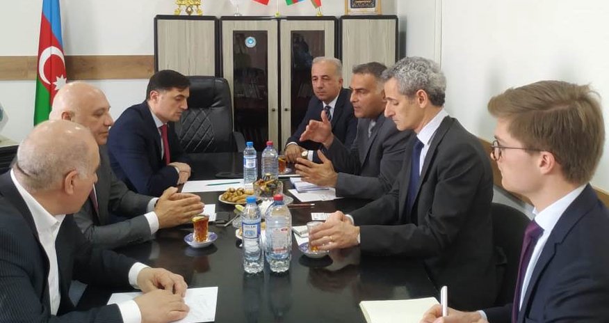 Fransa səfiri Bakıda partiya sədrləri ilə görüşdü Fransa səfiri Bakıda partiya sədrləri ilə görüşdü