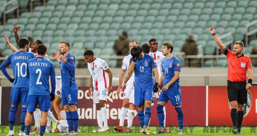 FIFA Azərbaycan millisinin futbolçusunu sərt cəzalandırıb FIFA Azərbaycan millisinin futbolçusunu sərt cəzalandırıb