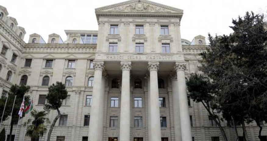 В Азербайджан эвакуировали троих несовершеннолетних В Азербайджан эвакуировали троих несовершеннолетних