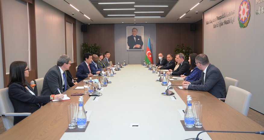 Ceyhun Bayramov BMT nümayəndəsi ilə görüşdü Ceyhun Bayramov BMT nümayəndəsi ilə görüşdü
