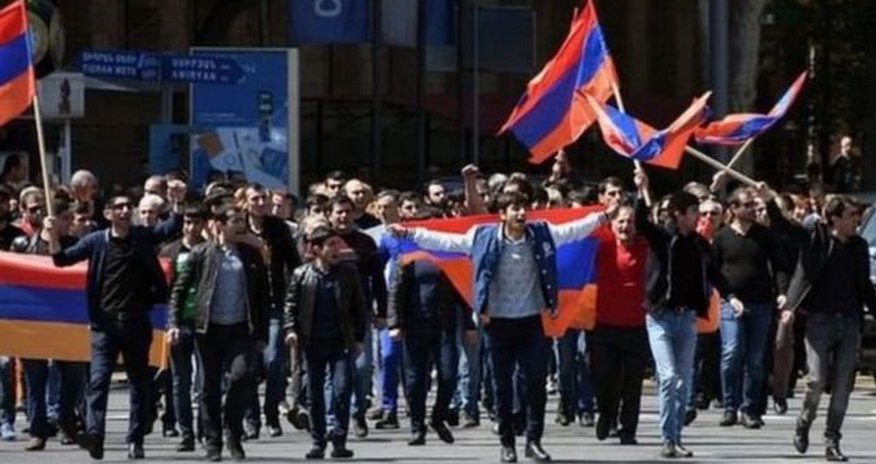 İrəvanda yenə aksiyalar başladı İrəvanda yenə aksiyalar başladı