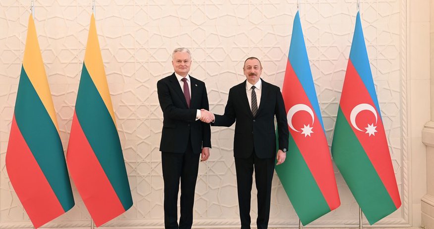 Президенты Азербайджана и Литвы выступили с заявлениями для прессы Президенты Азербайджана и Литвы выступили с заявлениями для прессы