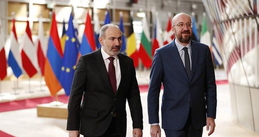 Nikol Paşinyanın Şarl Mişellə təkbətək görüşü başlayıb Nikol Paşinyanın Şarl Mişellə təkbətək görüşü başlayıb