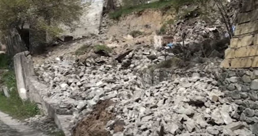 Qubada torpaq sürüşməsi olub Qubada torpaq sürüşməsi olub