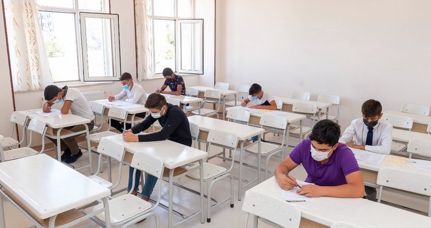 Yaz semestrində kredit verilən tələbələrin sayı açıqlanıb Yaz semestrində kredit verilən tələbələrin sayı açıqlanıb