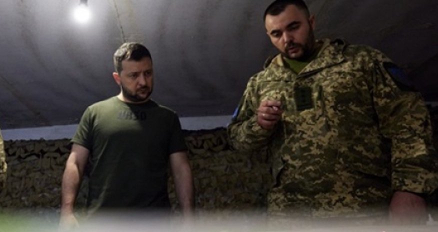 Зеленский на передовой в Донбассе Зеленский на передовой в Донбассе