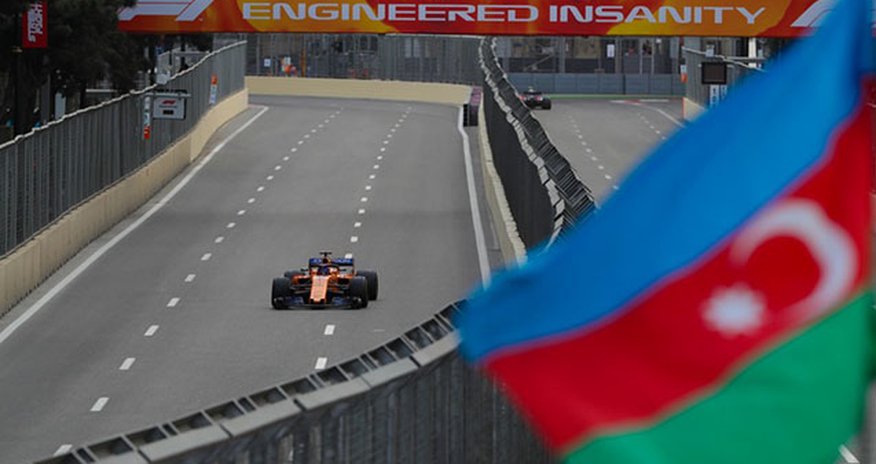 Bakıda Formula 2 üzrə əsas yarış başladı Bakıda Formula 2 üzrə əsas yarış başladı