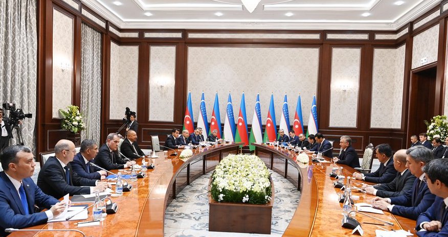 Azərbaycan və Özbəkistan prezidentlərinin geniş tərkibdə görüşü olub - YENİLƏNİB Azərbaycan və Özbəkistan prezidentlərinin geniş tərkibdə görüşü olub - YENİLƏNİB