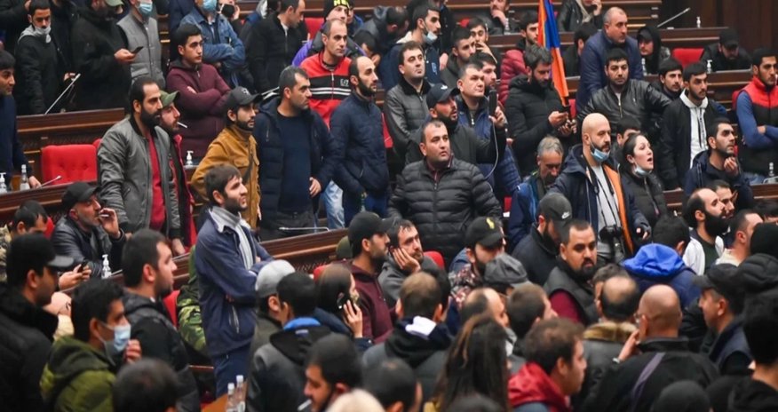 Ermənistanda 10 noyabr iğtişaşları ilə bağlı 25 nəfər təqsirləndirilir Ermənistanda 10 noyabr iğtişaşları ilə bağlı 25 nəfər təqsirləndirilir