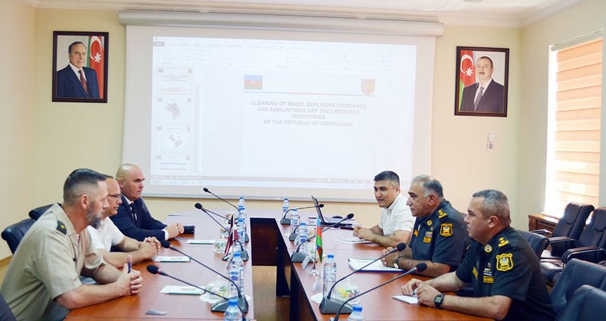 Azerbaijan, Latvia discuss military cooperation Azerbaijan, Latvia discuss military cooperation