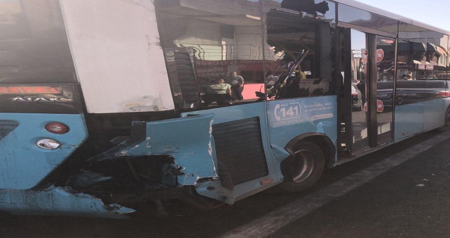 Bakıda avtobus qəzası - 5 nəfər yaralanıb Bakıda avtobus qəzası - 5 nəfər yaralanıb
