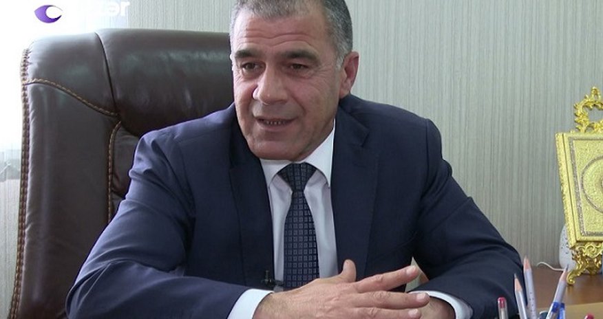 2,5 milyonluq dələduzluqda təqsirləndirilən məmur oğluna bəraət verildi 2,5 milyonluq dələduzluqda təqsirləndirilən məmur oğluna bəraət verildi