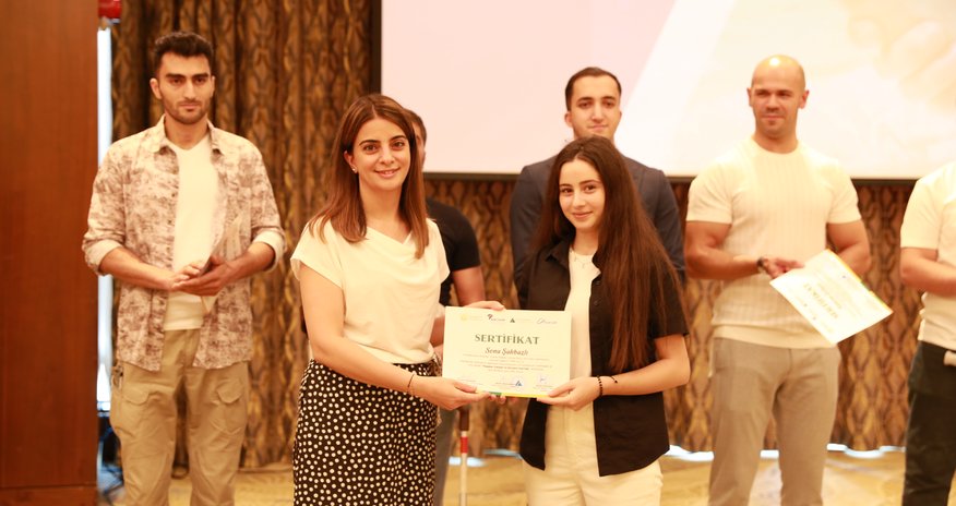 Azercell-supported vocational training for the veterans and children of martyrs of the Patriotic War has concluded Azercell-supported vocational training for the veterans and children of martyrs of the Patriotic War has concluded