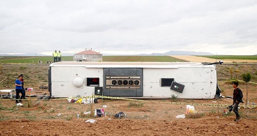 Türkiyədə turistləri daşıyan avtovus aşdı, 30 yaralı Türkiyədə turistləri daşıyan avtovus aşdı, 30 yaralı