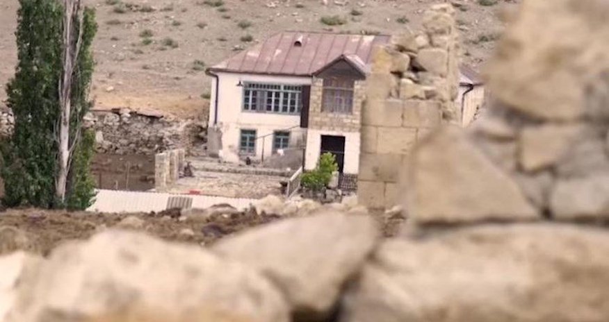 Azərbaycanın bir nəfər sakini olan kəndi - Video Azərbaycanın bir nəfər sakini olan kəndi - Video