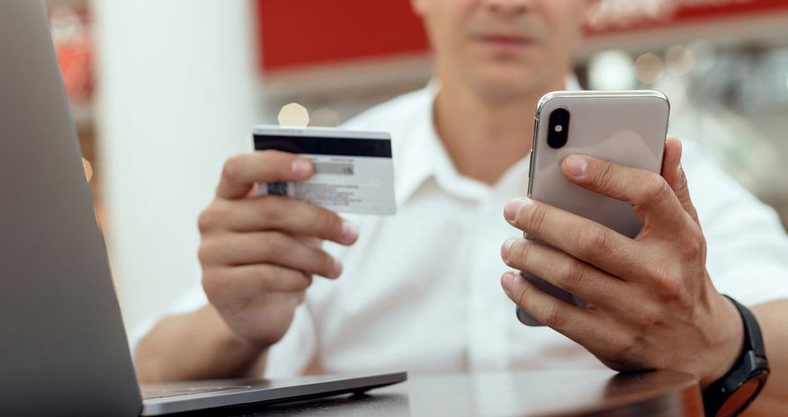 Rusiyada banklar xarici valyutada kreditlərin verilməsini maksimum həddə çatdırıblar Rusiyada banklar xarici valyutada kreditlərin verilməsini maksimum həddə çatdırıblar