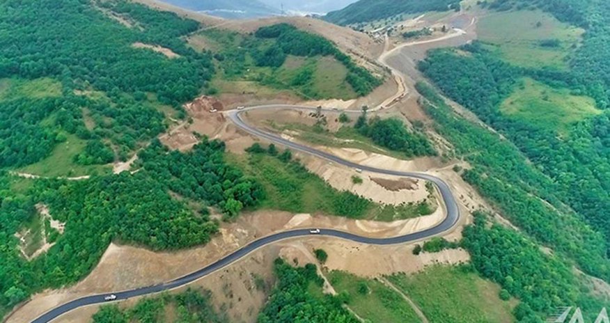 Laçın dəhlizinə alternativ yolun tikintisi yekunlaşır - FOTOLAR Laçın dəhlizinə alternativ yolun tikintisi yekunlaşır - FOTOLAR