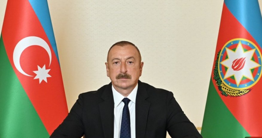 Ильхам Алиев определил надбавки к зарплатам учителей Ильхам Алиев определил надбавки к зарплатам учителей