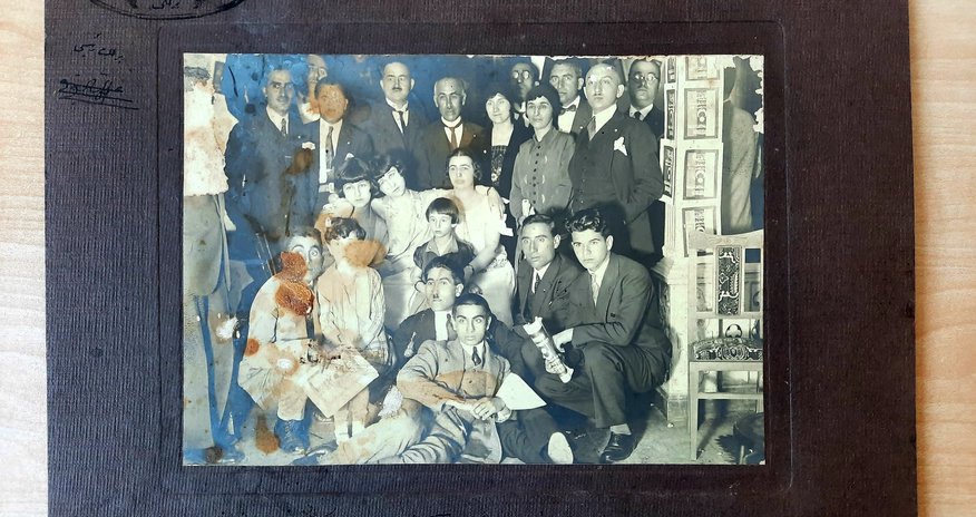Rəsulzadənin fotosu 10 manatdan hərraca çıxarıldı Rəsulzadənin fotosu 10 manatdan hərraca çıxarıldı
