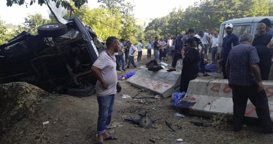 Lerikdəki qəzada xəsarət alanların son vəziyyəti açıqlandı Lerikdəki qəzada xəsarət alanların son vəziyyəti açıqlandı