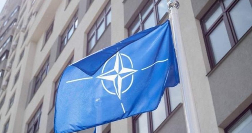 НАТО: мы не воюем с Россией, несмотря на помощь Украине НАТО: мы не воюем с Россией, несмотря на помощь Украине