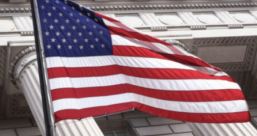 США будут ежемесячно выделять Украине полтора миллиарда долларов США будут ежемесячно выделять Украине полтора миллиарда долларов
