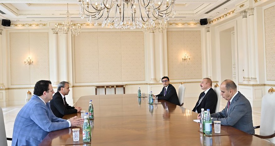 Prezident İlham Əliyev Beynəlxalq Şahmat Federasiyasının Prezidentini qəbul edib Prezident İlham Əliyev Beynəlxalq Şahmat Federasiyasının Prezidentini qəbul edib