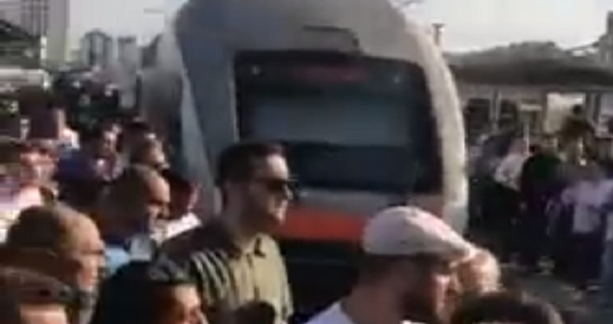 Bakı Dəmir Yolu Vağzalında insident - VİDEO Bakı Dəmir Yolu Vağzalında insident - VİDEO