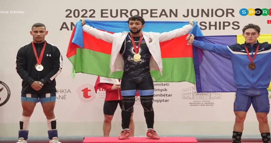İsa Rüstəmov 3 qızıl medal qazandı İsa Rüstəmov 3 qızıl medal qazandı