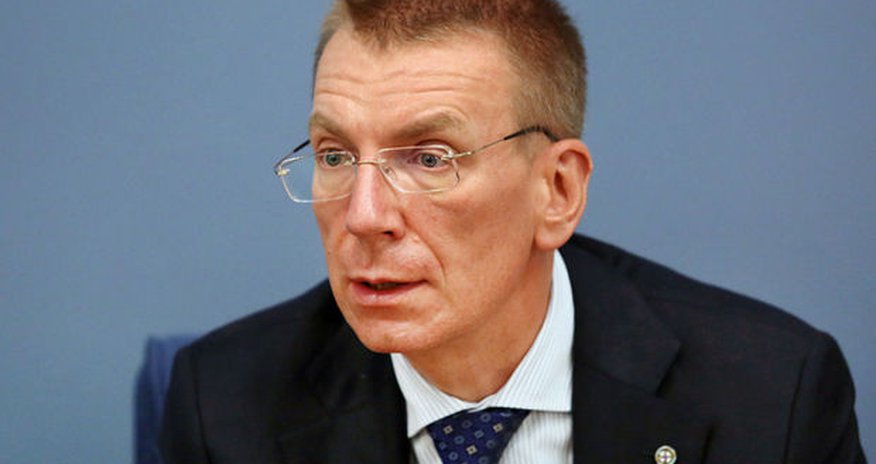 Всех живущих в Латвии россиян проверят на благонадежность Всех живущих в Латвии россиян проверят на благонадежность