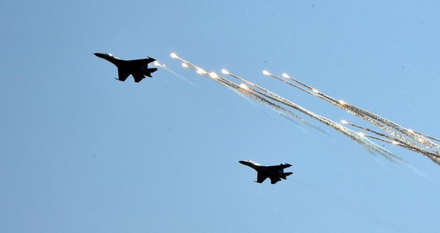 Ukraine downs Russian Su-25 Ukraine downs Russian Su-25