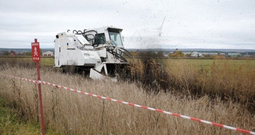 Ukraine receives unique machine for demining liberated territories Ukraine receives unique machine for demining liberated territories