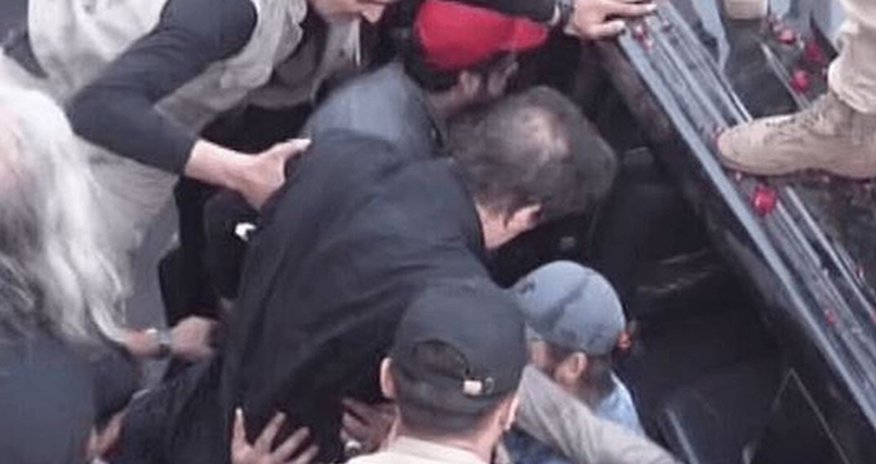 İmran Xana qarşı sui-qəsd cəhdi - Yaralılar var İmran Xana qarşı sui-qəsd cəhdi - Yaralılar var