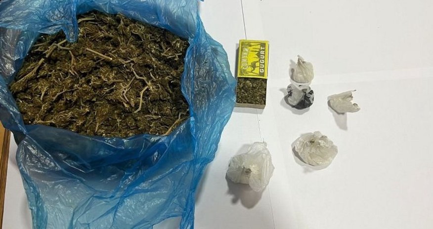 Bakıda həbsdə olan şəxsin evində narkotik aşkarlanıb Bakıda həbsdə olan şəxsin evində narkotik aşkarlanıb
