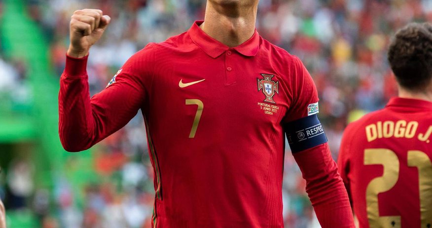 Ronaldo bu klubla 200 milyon avroluq müqavilə imzalayacaq Ronaldo bu klubla 200 milyon avroluq müqavilə imzalayacaq