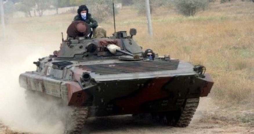 ABŞ Polşaya 700-ə yaxın döyüş maşını verdi ABŞ Polşaya 700-ə yaxın döyüş maşını verdi