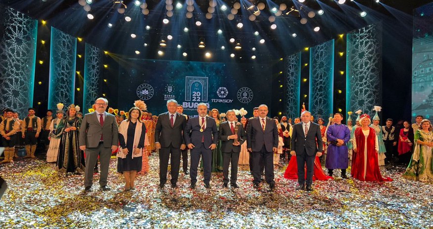 Mədəniyyət paytaxtının simvolu Bursadan Şuşaya ötürüldü Mədəniyyət paytaxtının simvolu Bursadan Şuşaya ötürüldü