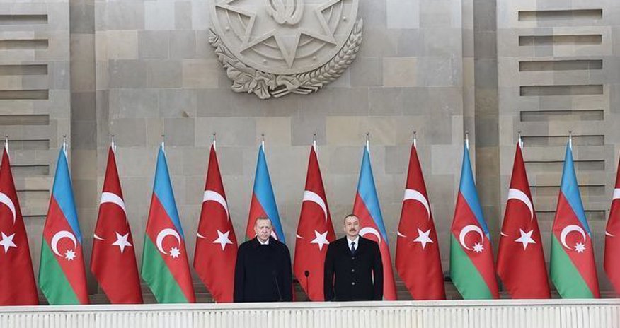 Zəfər paradından iki il keçir Zəfər paradından iki il keçir