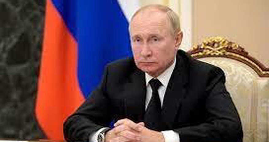 Vladimir Putin yeni qanun imzaladı Vladimir Putin yeni qanun imzaladı