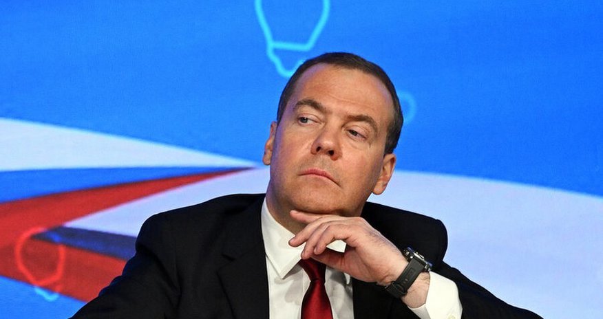Медведев призвал Британию вернуть Фолклендские острова Аргентине Медведев призвал Британию вернуть Фолклендские острова Аргентине