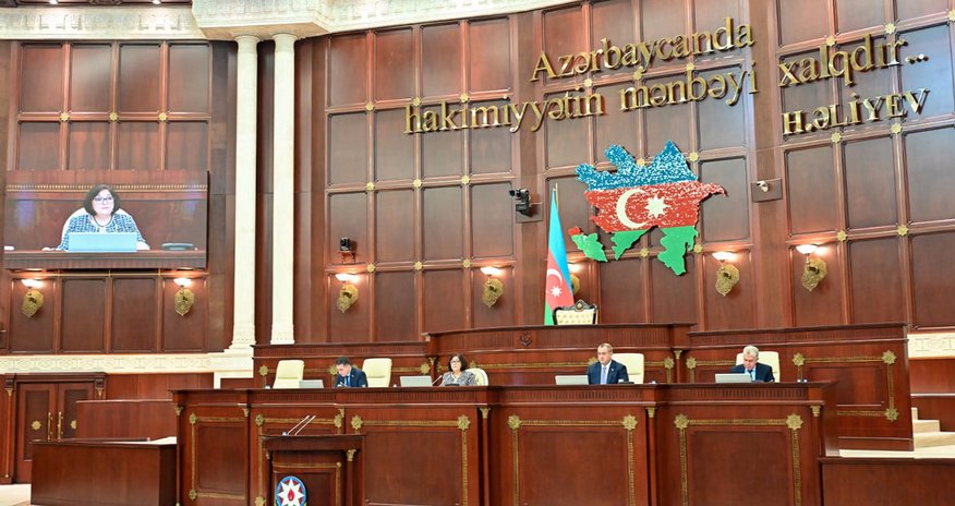 Milli Məclisin iclası başladı Milli Məclisin iclası başladı