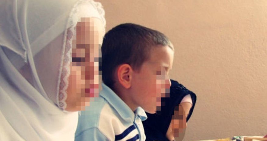 В Баку родители привлекают своих детей к участию в религиозных обрядах: начато расследование В Баку родители привлекают своих детей к участию в религиозных обрядах: начато расследование