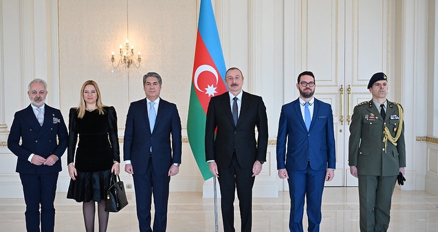 Prezident daha 2 səfirin etimadnaməsini qəbul etdi Prezident daha 2 səfirin etimadnaməsini qəbul etdi