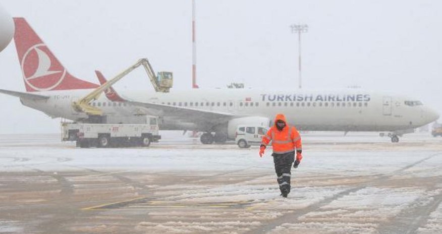 İstanbulda 180 reys təxirə salınıb İstanbulda 180 reys təxirə salınıb