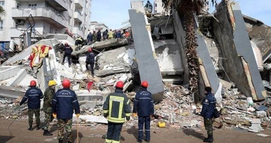 Azerbaijani rescuers continue search and rescue operations in two districts of Türkiye Azerbaijani rescuers continue search and rescue operations in two districts of Türkiye