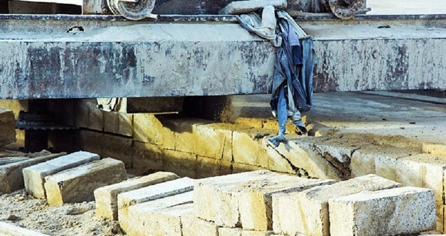 Çində karxana çöküb, azı 57 nəfər itkin düşüb Çində karxana çöküb, azı 57 nəfər itkin düşüb