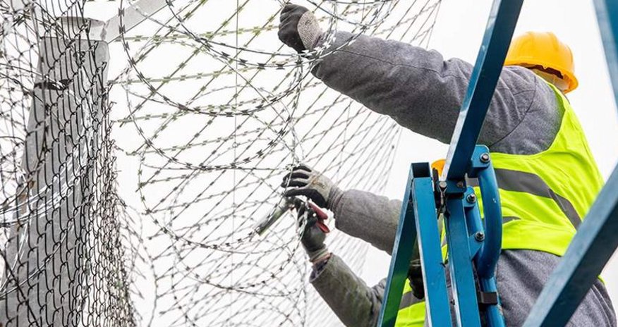 Construction of fence on border with Russia starts in Finland Construction of fence on border with Russia starts in Finland